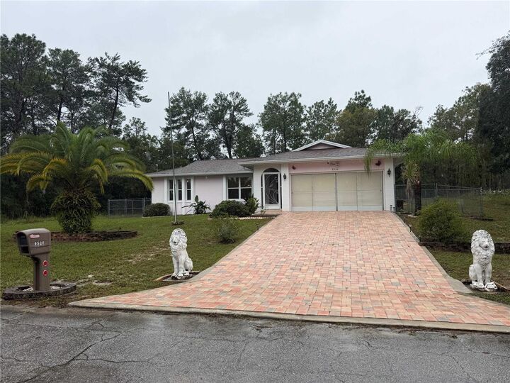 Property Photo: 9530 N Akola Way FL 34434