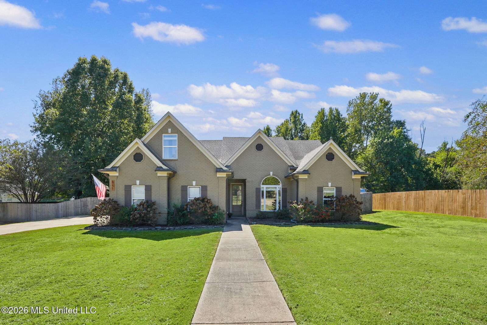 Property Photo:  6271 Skyler Road  MS 38680 