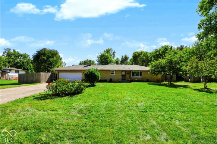 Property Photo:  2015 W 46th Street  IN 46228 