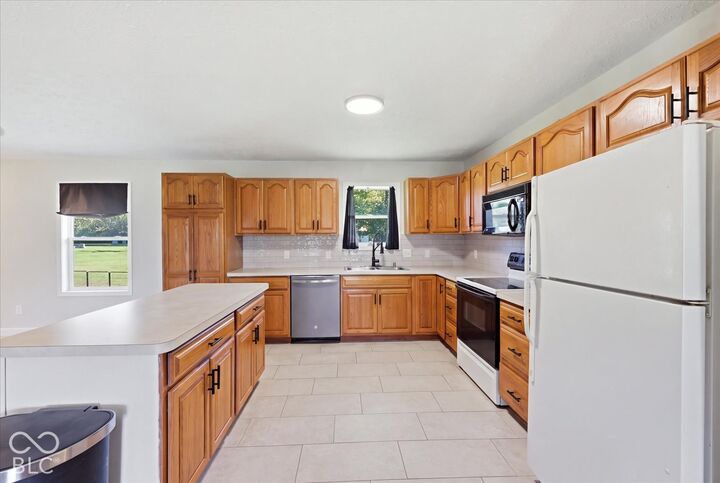 Property Photo:  402 N Taylor Street  IN 47272 