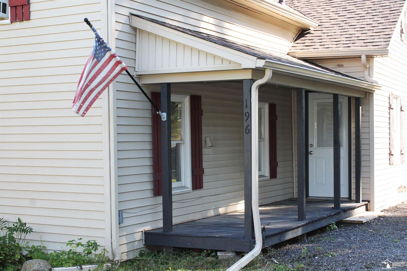 Property Photo:  196 E Walnut Road  MI 49270 