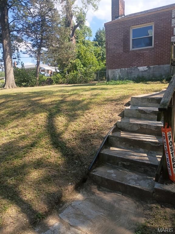 Property Photo: 1900 Hildred MO 63136
