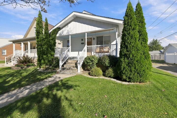 Property Photo:  1228 Poplar Street  MI 48192 