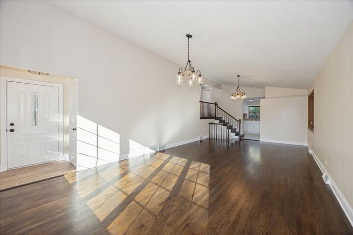 Property Photo:  5504 Oak Center Drive  IL 60453 