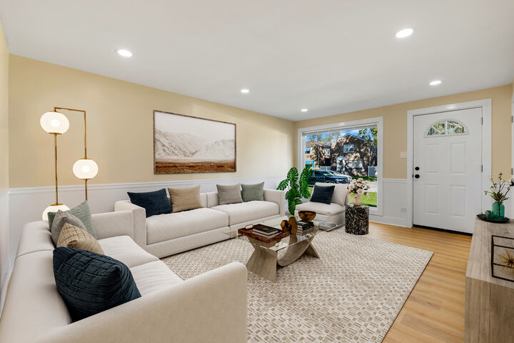 Property Photo:  9426 S Peoria Street  IL 60620 