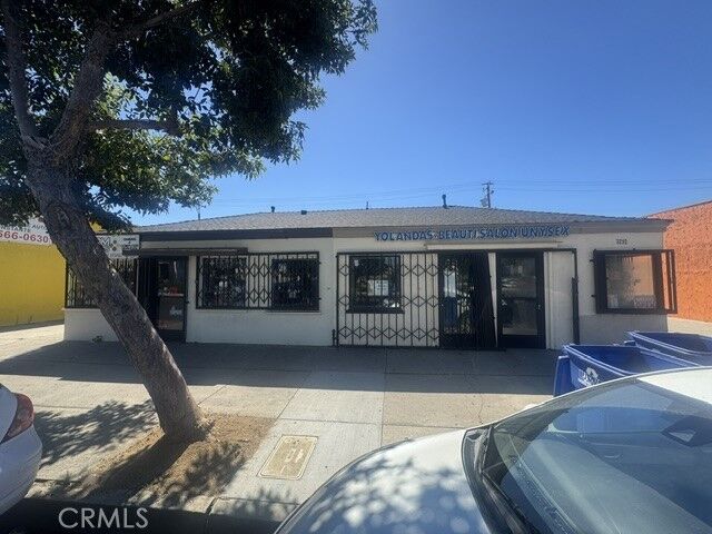 Property Photo:  3292 Tweedy Boulevard  CA 90280 