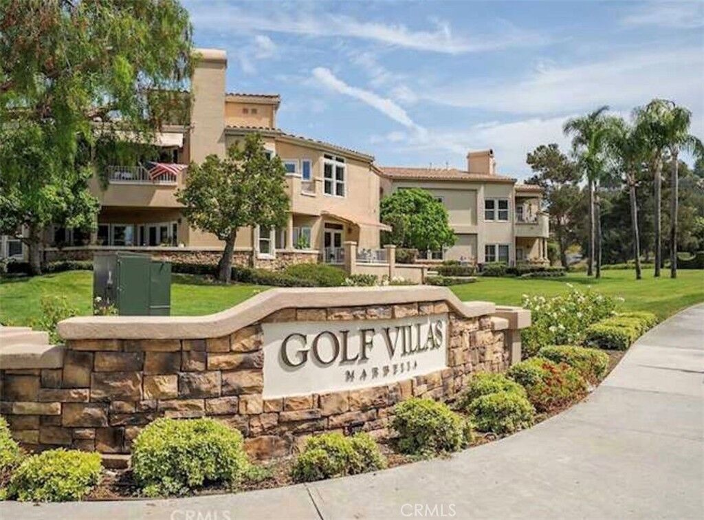 Property Photo:  100 Plaza De Las Flores  CA 92675 