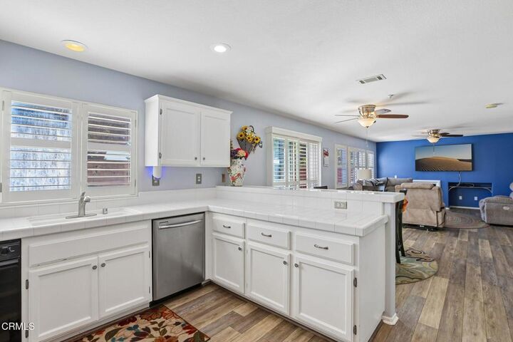 Property Photo:  2010 Del Rey Place  CA 93030 