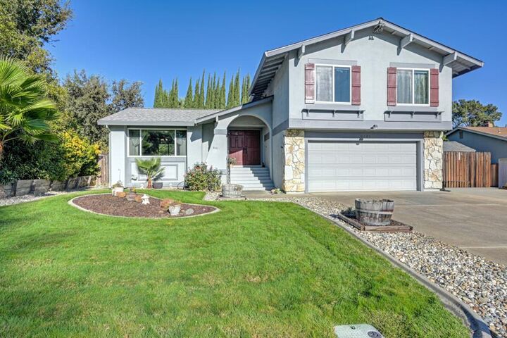 Property Photo: 8161 Holm Oak Way CA 95610