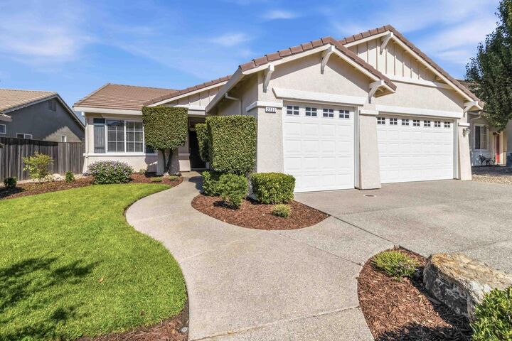 Property Photo:  2732 Mallard Way  CA 95648 