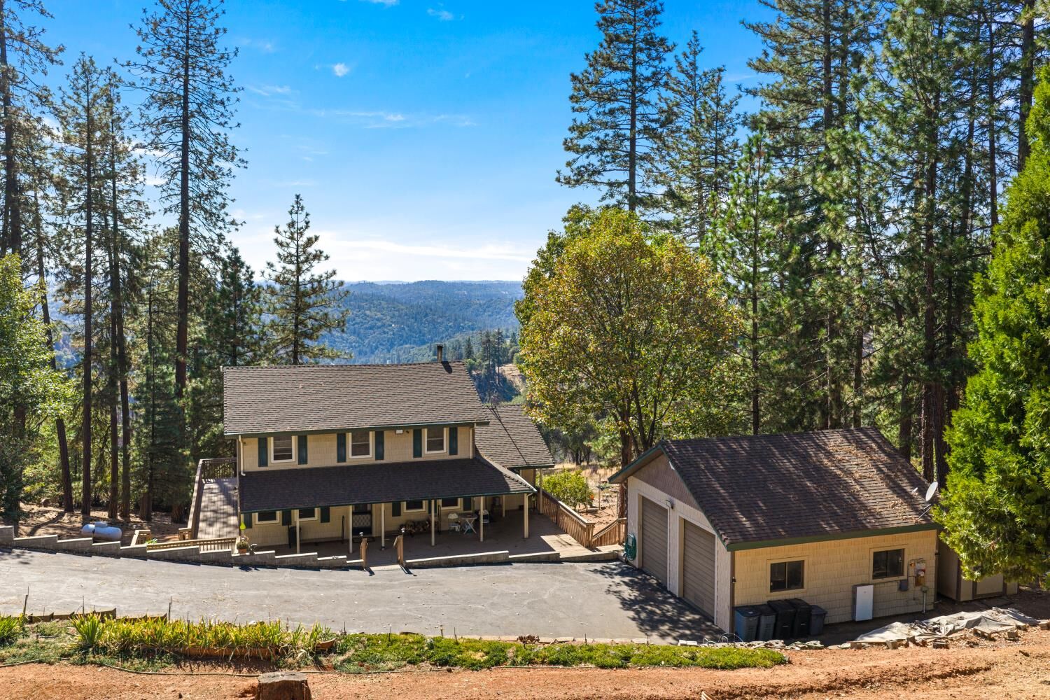 Property Photo:  2550 Tolowa Trail  CA 95667 