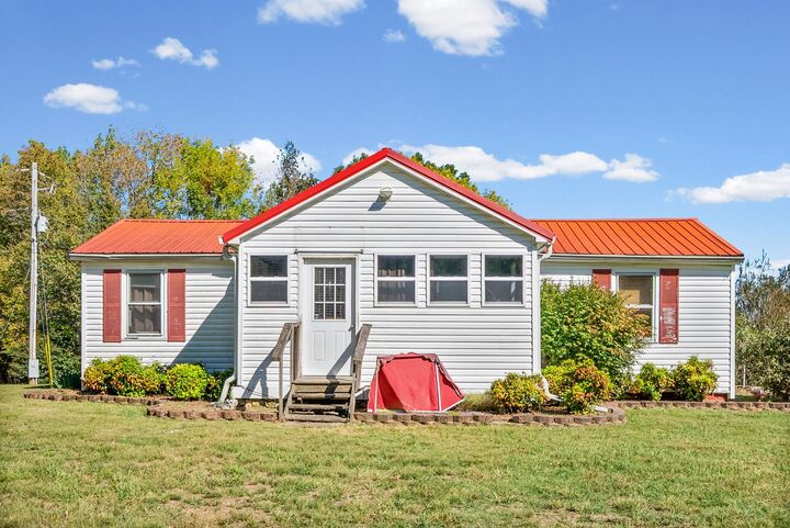 Property Photo:  4245 Tarsus Rd  TN 37142 