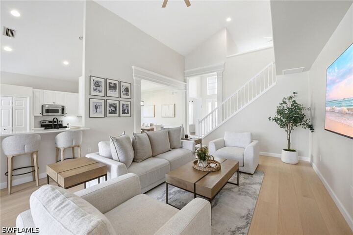 Property Photo: 11845 Bramble Court FL 34120
