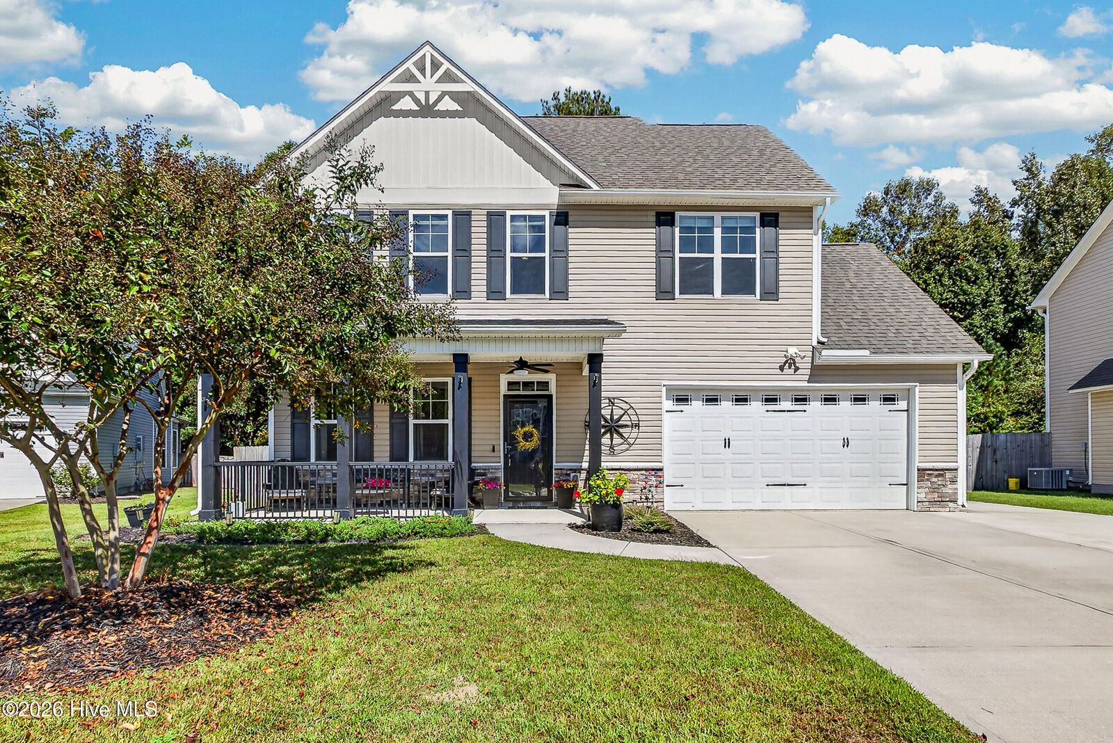 Property Photo:  804 Oleander Street  NC 28540 