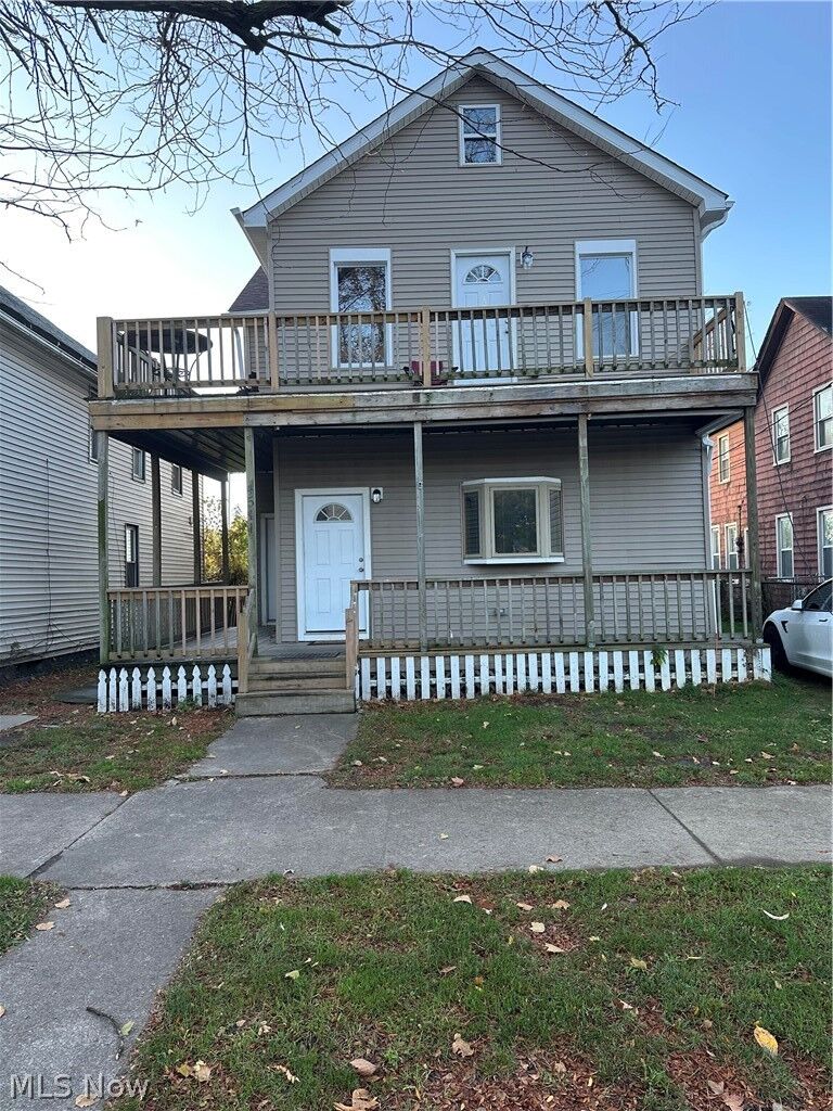 Property Photo:  4511 Fenwick Avenue  OH 44102 