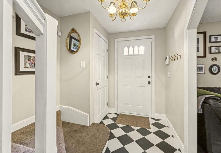 Property Photo:  3 Travis Road  NH 03063 