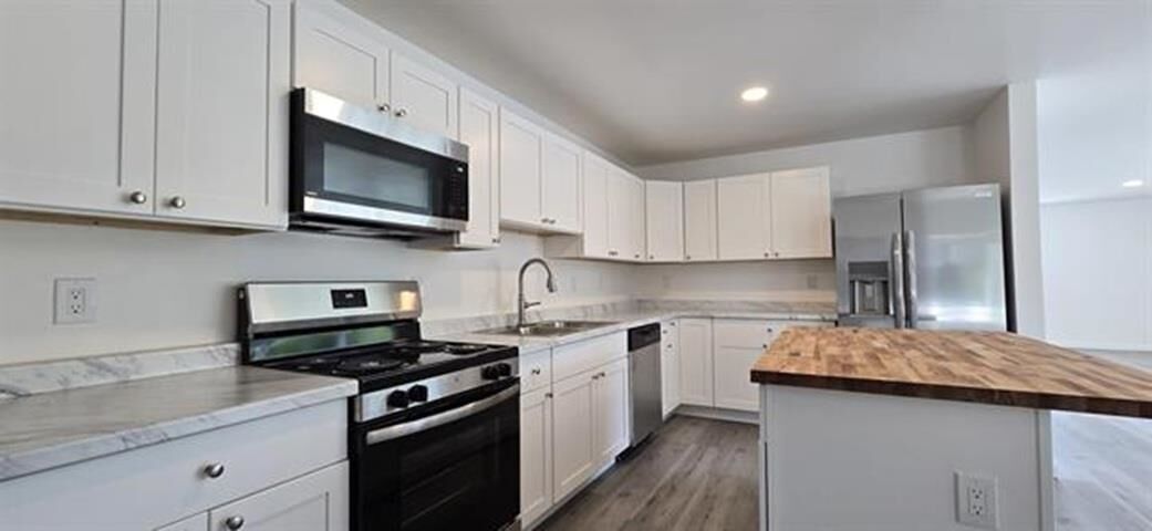 Property Photo: 1578 Dover Road NH 03234