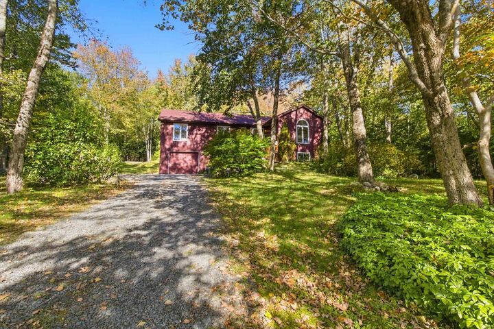 Property Photo:  226 Windsor Drive  NS B3Z 1H1 