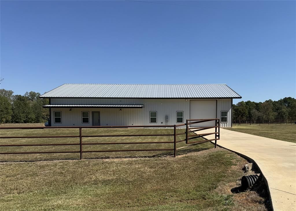 Property Photo:  109 Dutch John Road  LA 71064 