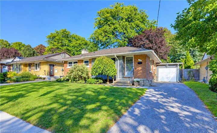 Property Photo:  122 Brandon Avenue  ON N2M 2J5 