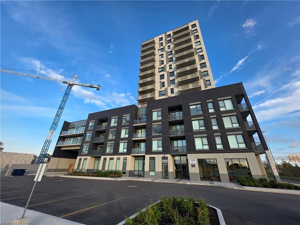 Property Photo: 1333 Weber Street 905 ON N2A 1C2