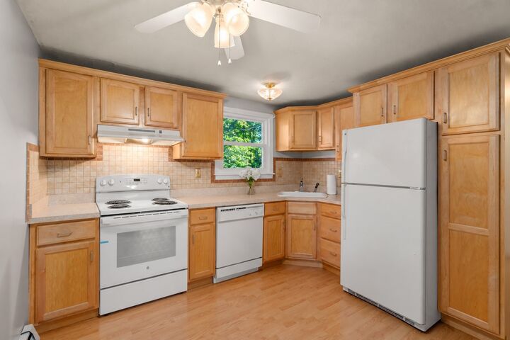 Property Photo:  137 John A Dunn Memorial Dr 6  MA 02370 