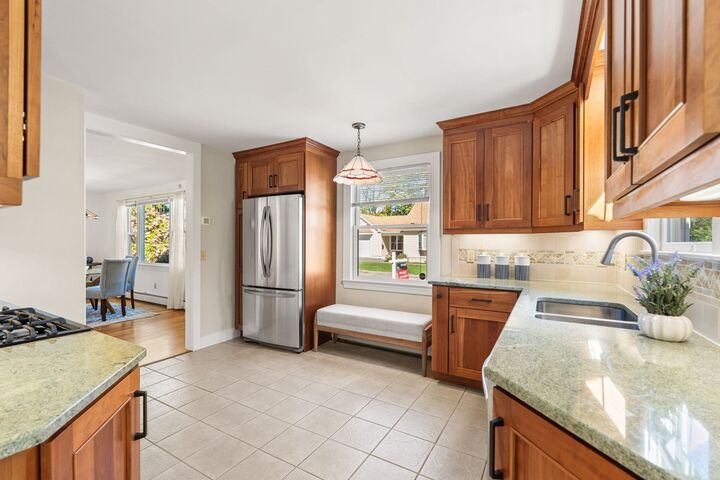 Property Photo:  6 Farley Ave  MA 01938 
