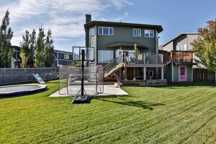 Property Photo:  555 Devonia Road W  AB T1J 5J6 
