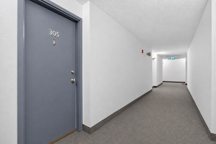 Property Photo:  110 20 Avenue NE 305  AB T2E 1P7 