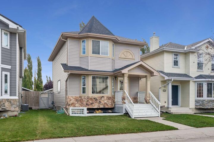 Property Photo:  180 Chaparral Ridge Circle SE  AB T2X 0Y2 