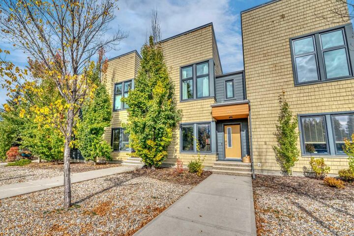 Property Photo:  212 Walden Drive SE  AB T2X 0P3 