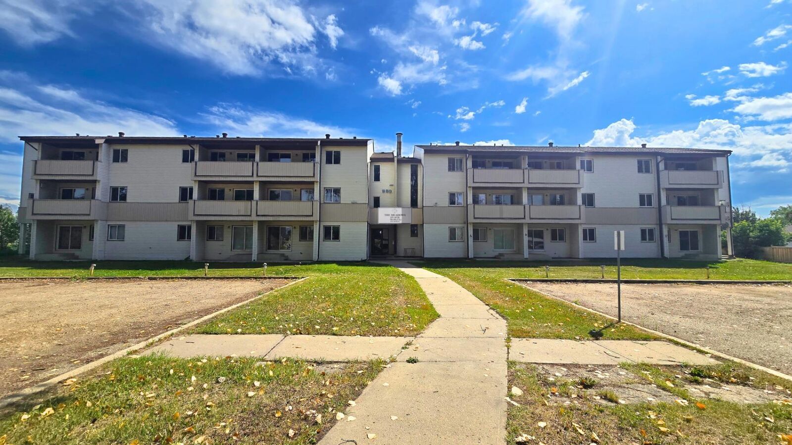 Property Photo:  5117 44 Street 210  AB T0G 1E0 