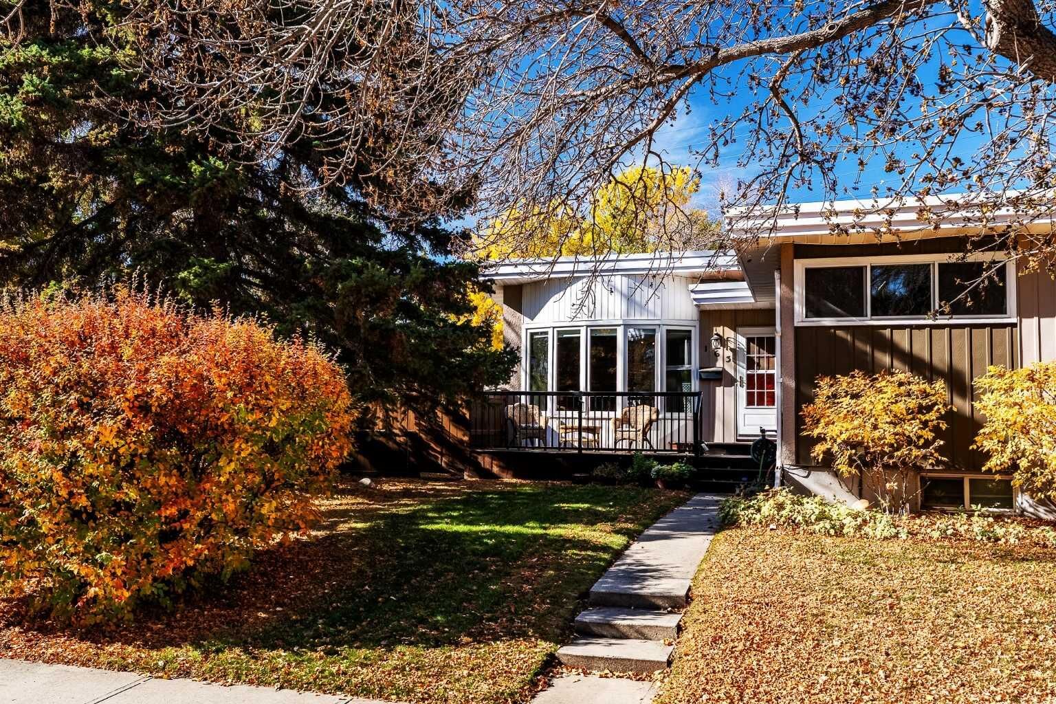 Property Photo:  163 Westwood Drive SW  AB T3C 2W2 
