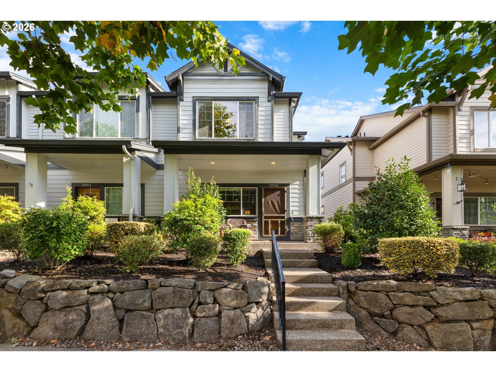 Property Photo:  29106 SW Costa Cir W  OR 97070 