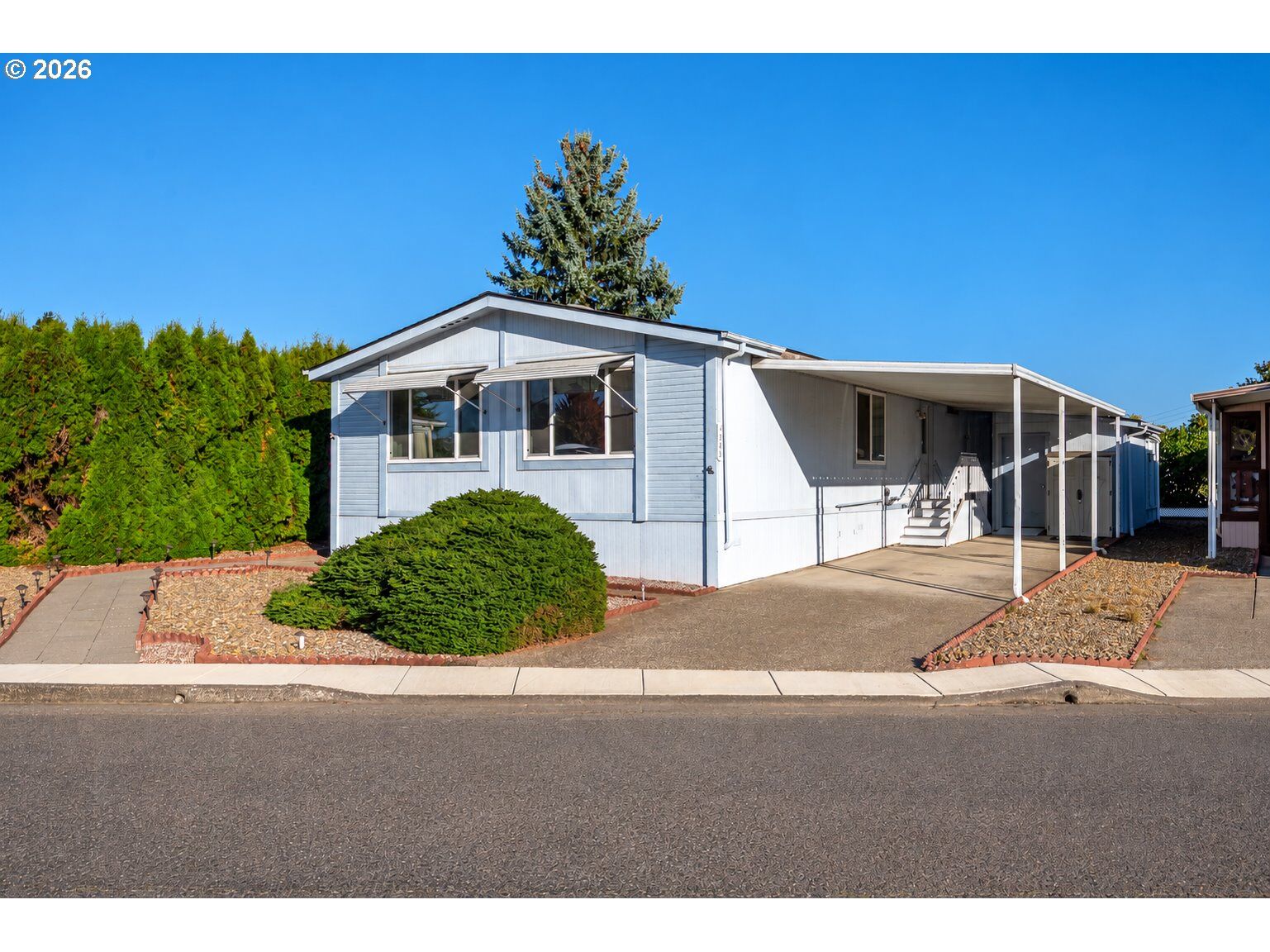 Property Photo: 1199 N Terry St 343 OR 97402
