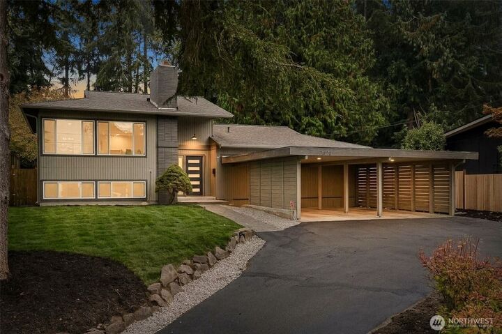 Property Photo:  7420  181st Place SW  WA 98026 