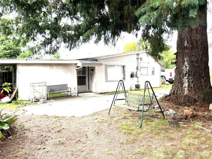Property Photo:  1814  Township Street  WA 98284 