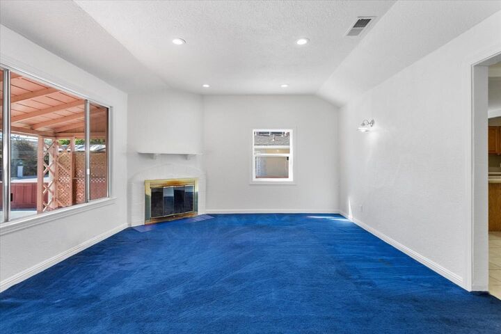 Property Photo:  265 4th Avenue  CA 94063 