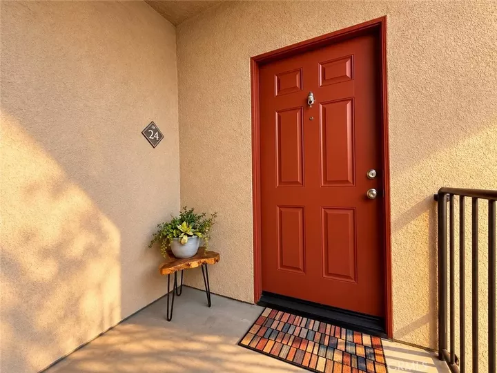 Property Photo:  41410 Juniper Street 2624  CA 92562 