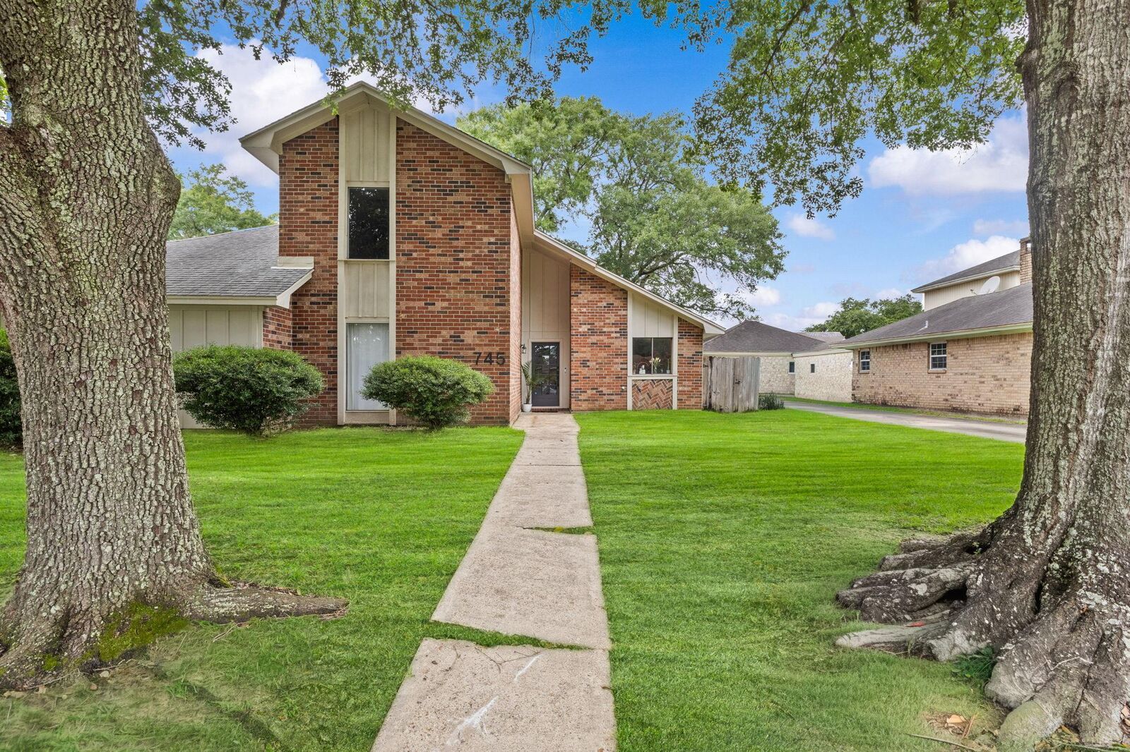 Property Photo:  745 Brandywine  TX 77706 