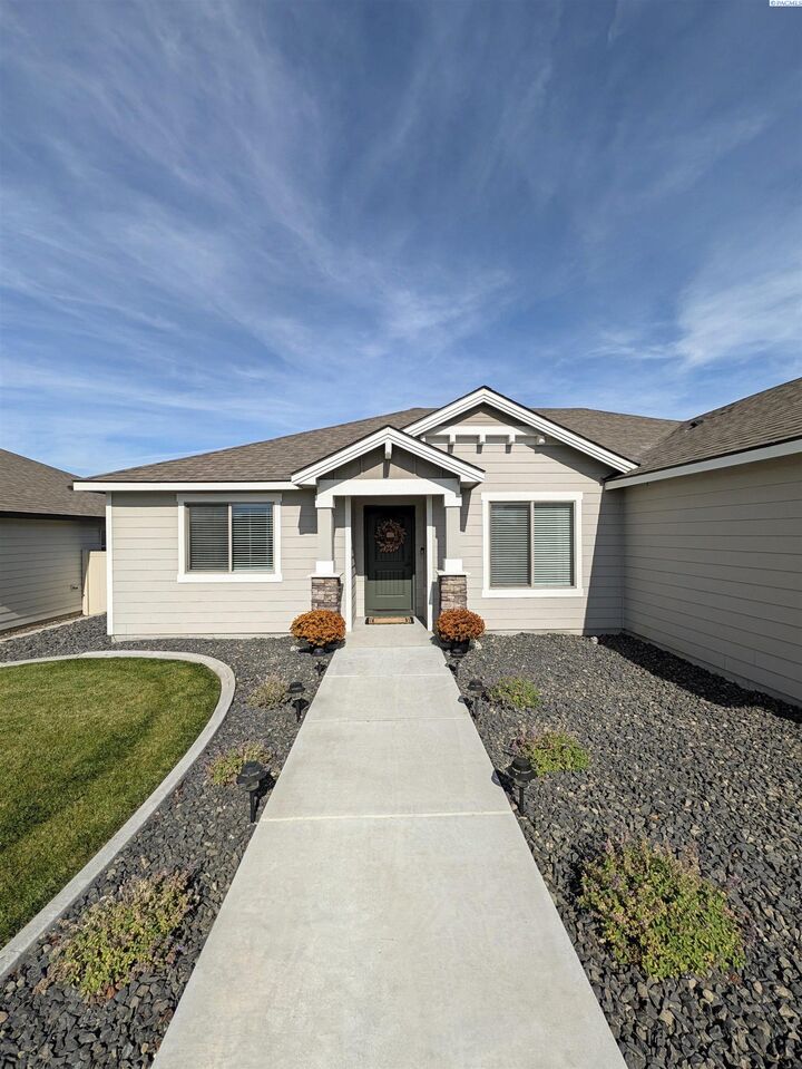 Property Photo: 7905 Cariboo Drive WA 99301