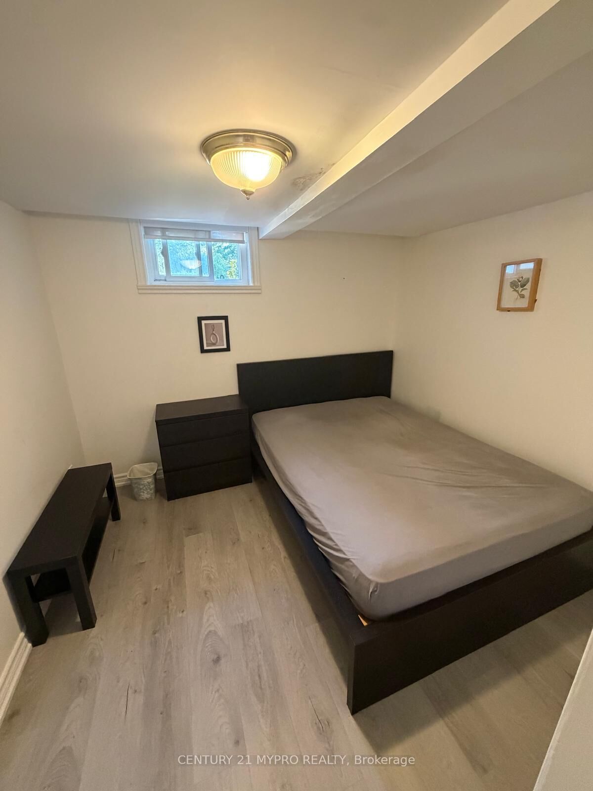 Property Photo:  141 Henderson Avenue Bsmt  ON L3T 2L6 