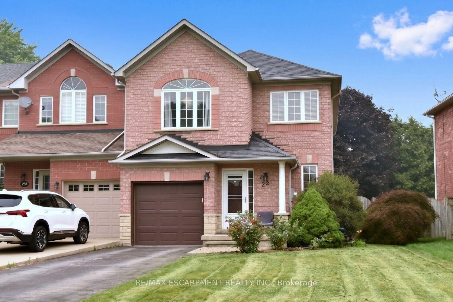 Property Photo:  22 Moore Crescent  ON L9G 4Z5 