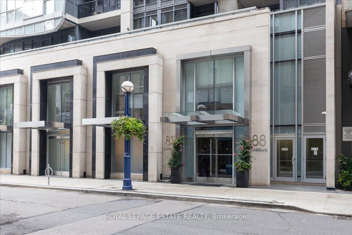 Property Photo:  88 Cumberland Street 1201  ON M5R 0C8 