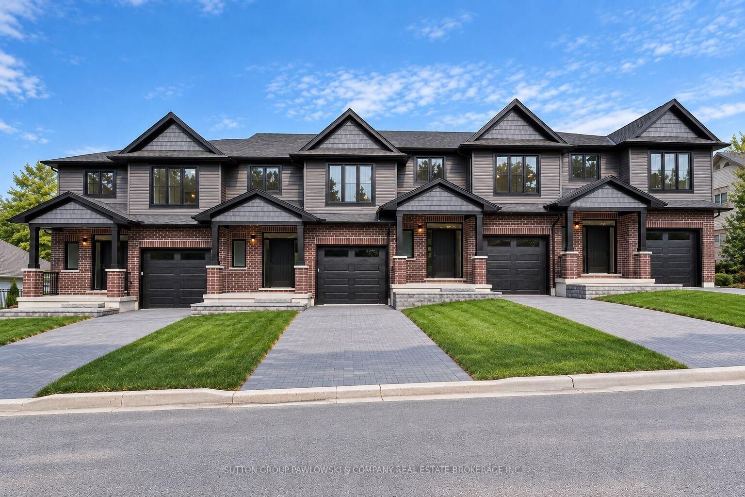 Property Photo:  414 Old Wonderland Road 33  ON N6K 3R2 