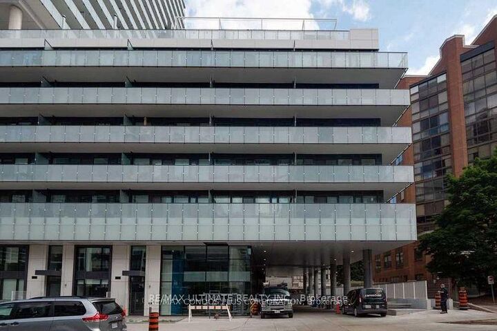 Property Photo:  161 Roehampton Avenue 3512  ON M4P 0C8 