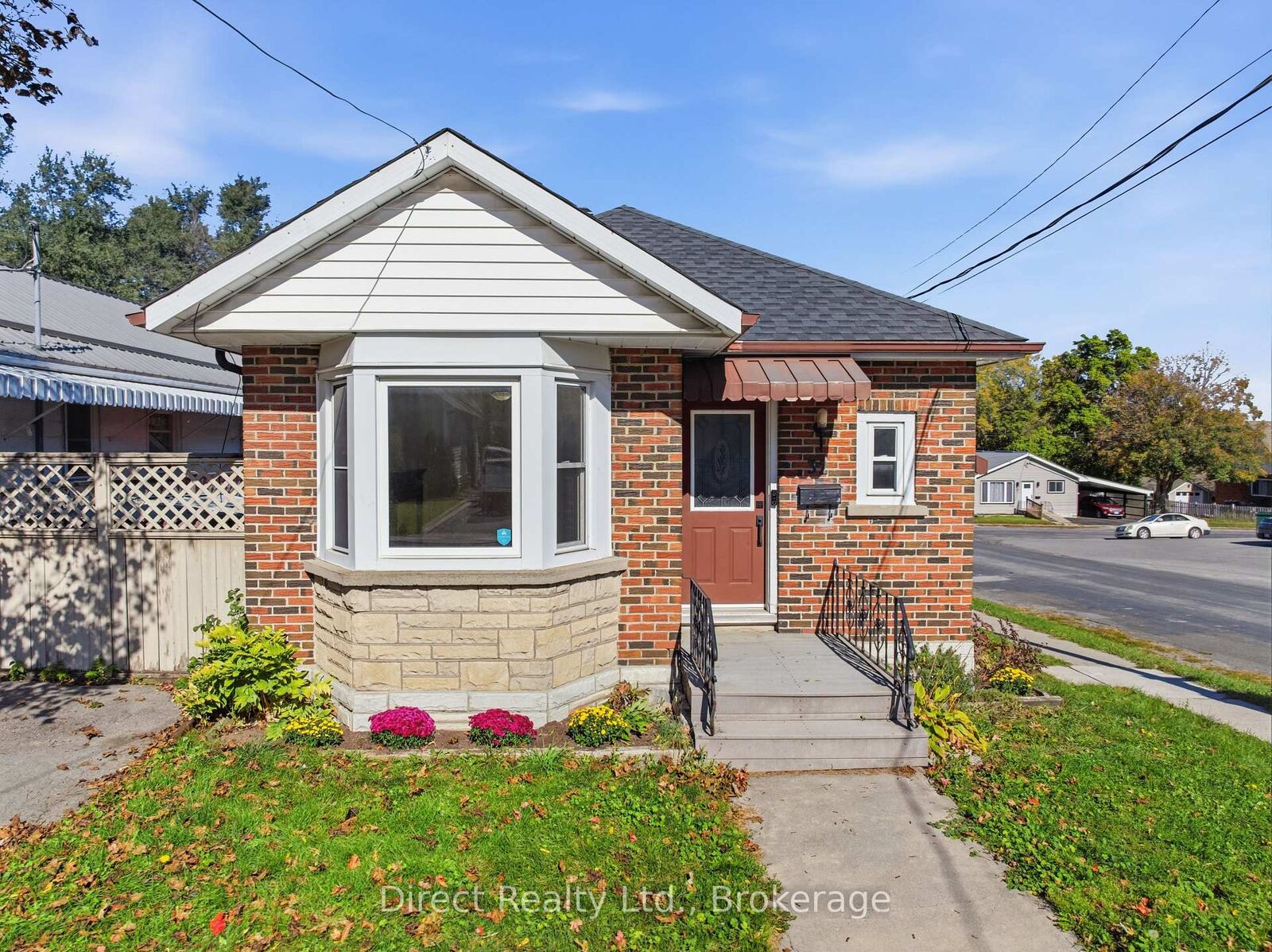 Property Photo:  32 Meyers Street  ON K8N 2N7 