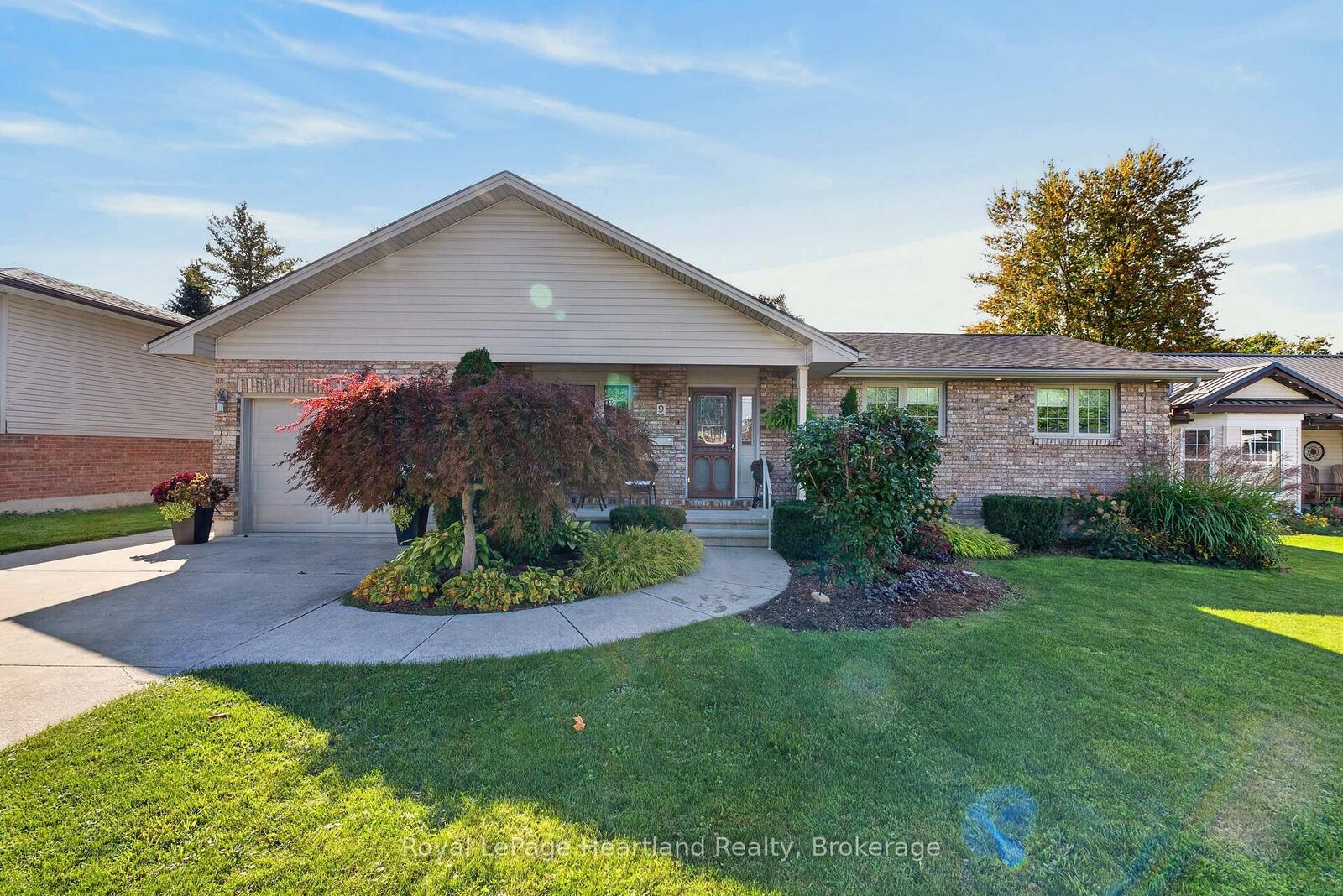 Property Photo:  9 Sherwood Crescent  ON N0M 1S1 