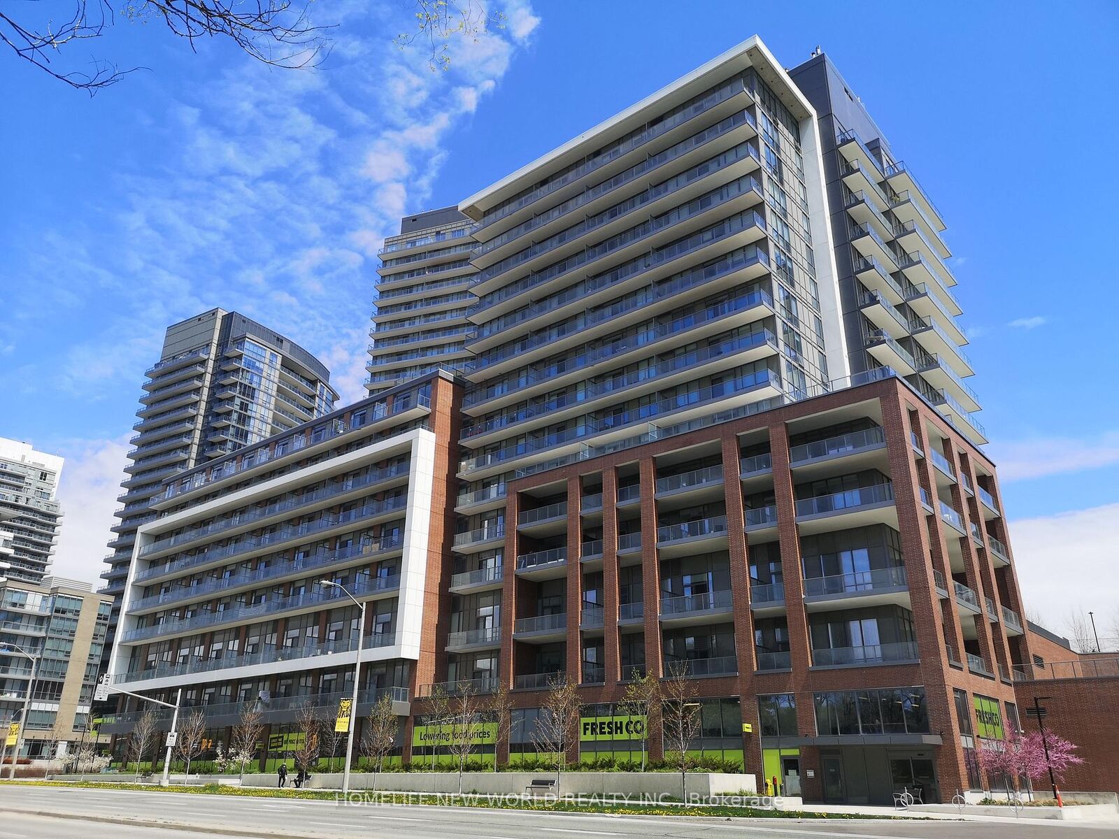 Property Photo:  36 Forest Manor Road 105  ON M2J 1M5 