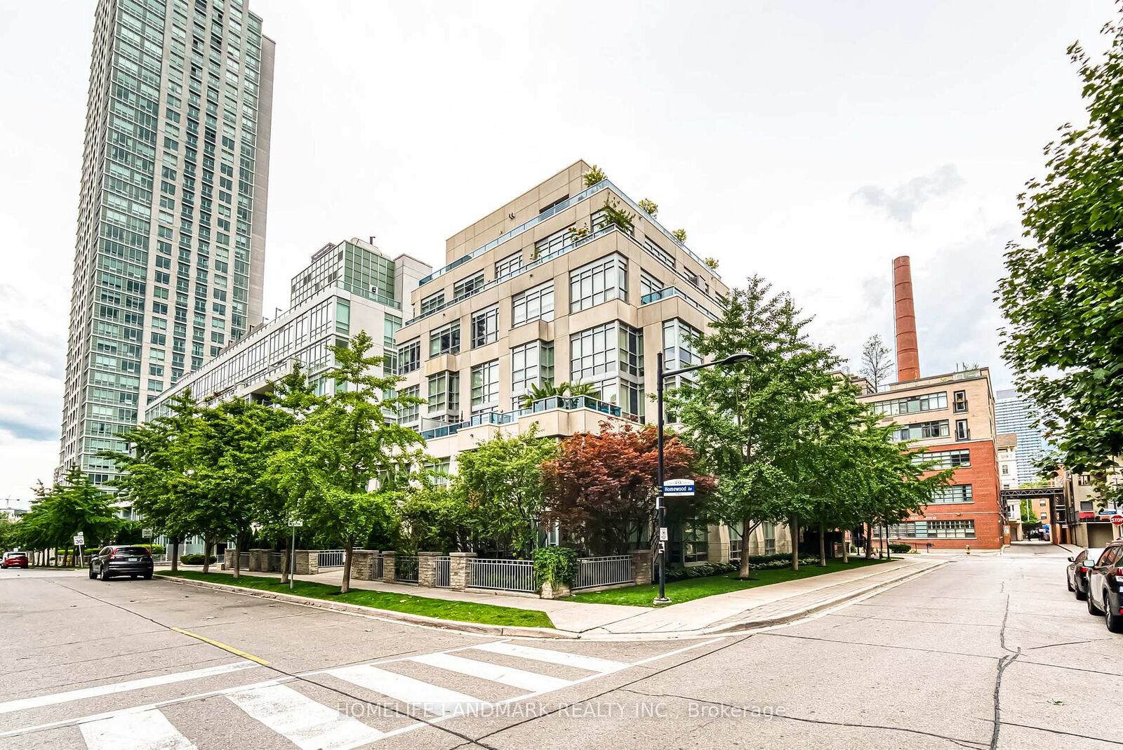 Property Photo: 150 Homewood Avenue L101 ON M4Y 2J6